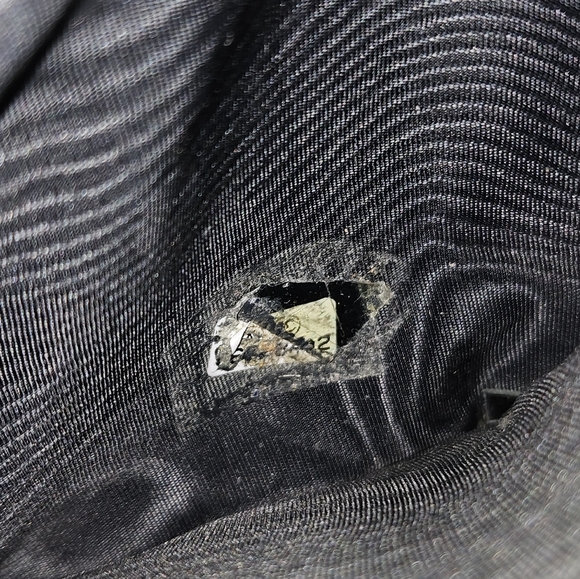 CHANEL Porte Bil Mon Caviar Leather Bifold Wallet - Picture 5 of 14